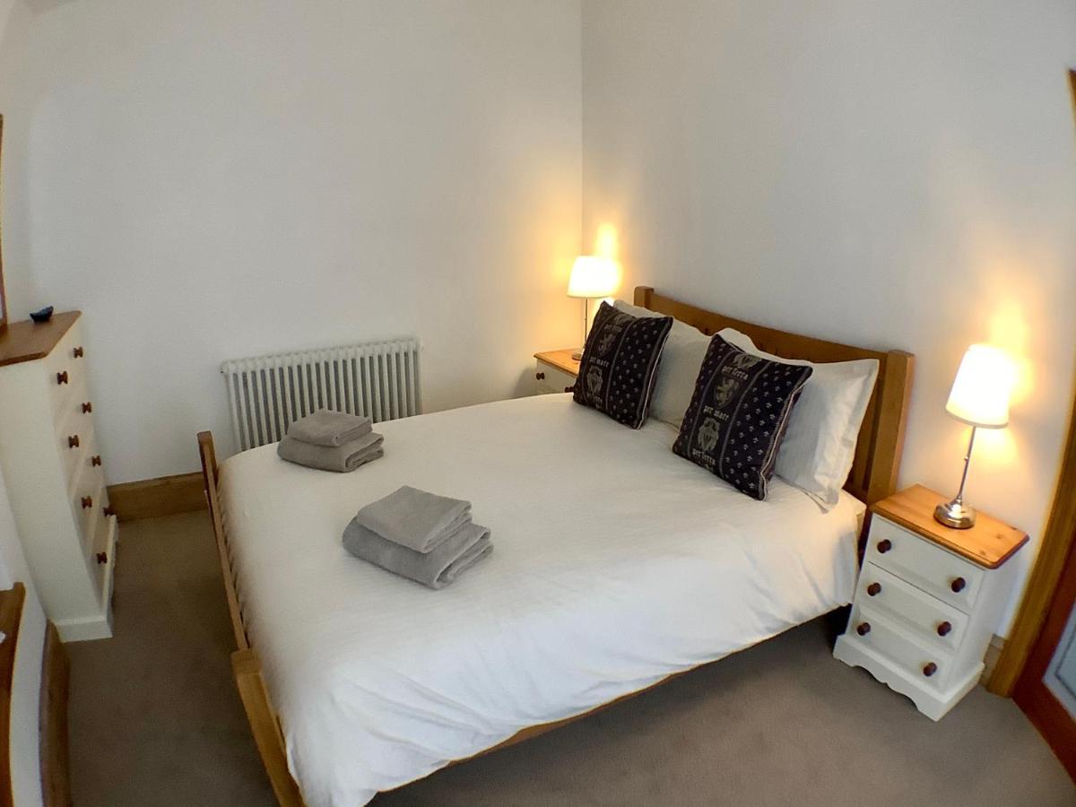 Scarborough House - Adults Only Holiday Home 토키 외부 사진